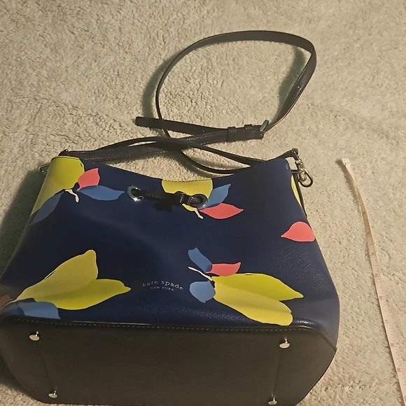 NWT Kate Spade Large Lemon Eva Bucket Bag - Picture 6 of 8